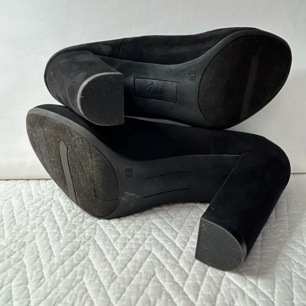 Fiona women’s size 10 black‎ suede heels